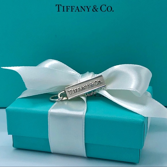 Authentic TIFFANY & Co. Sterling Silver Street Sign NYC Bar Pendant Charm Tag - Picture 2 of 8